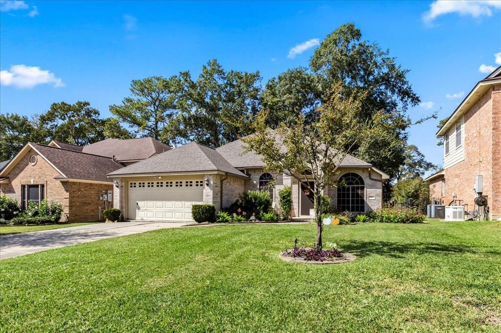 Property Photo:  27 Laguna Road  TX 77356 