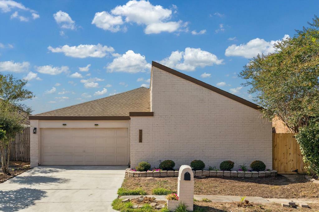 11026 Bellbrook Drive  Houston TX 77096 photo