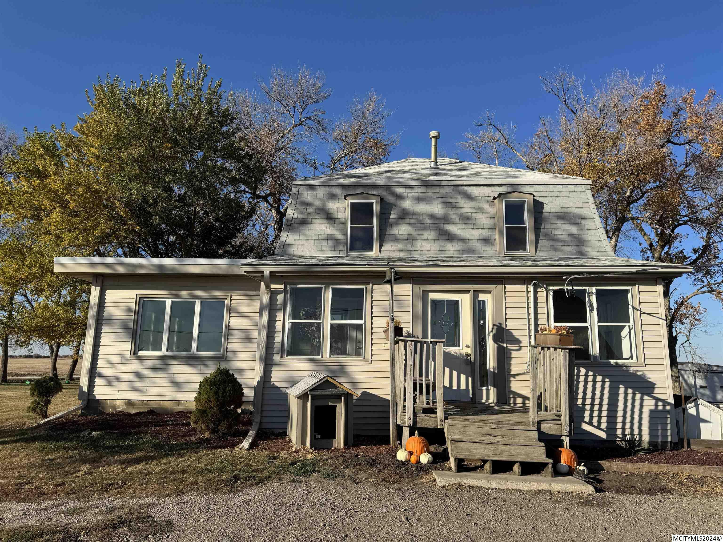 Property Photo:  13407 Cardinal Ave  IA 50482 