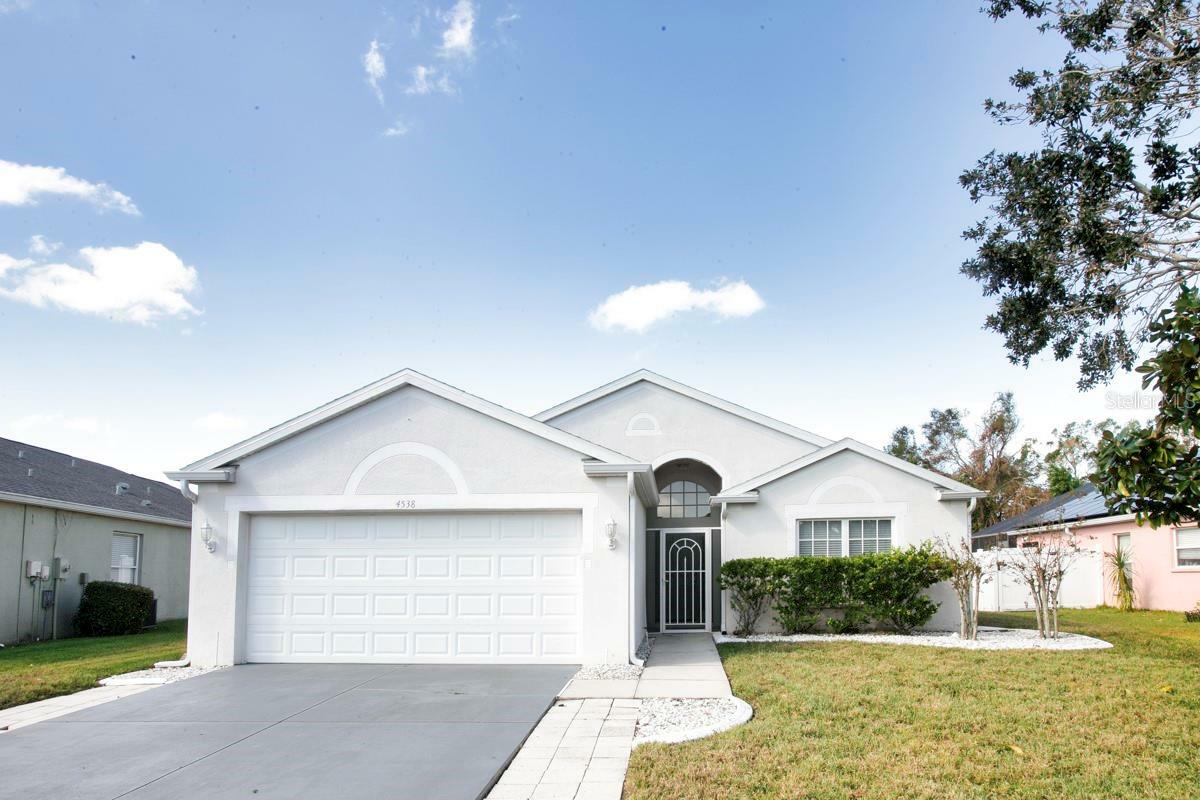 Property Photo:  4538 Sanibel Way  FL 34203 