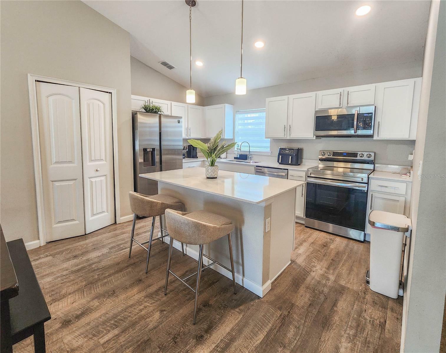 Property Photo: 72 Felwood Lane FL 32137