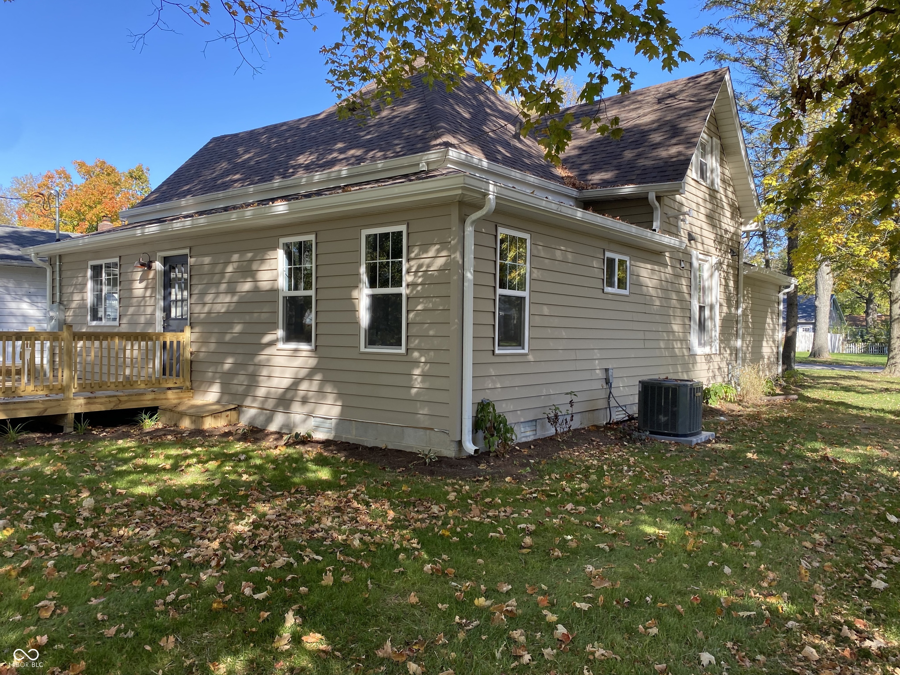 Property Photo:  402 S Broadway Street  IN 46064 