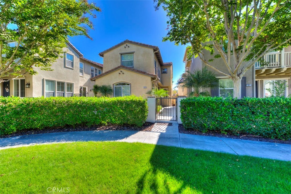 Property Photo:  20 Snapdragon Street  CA 92694 