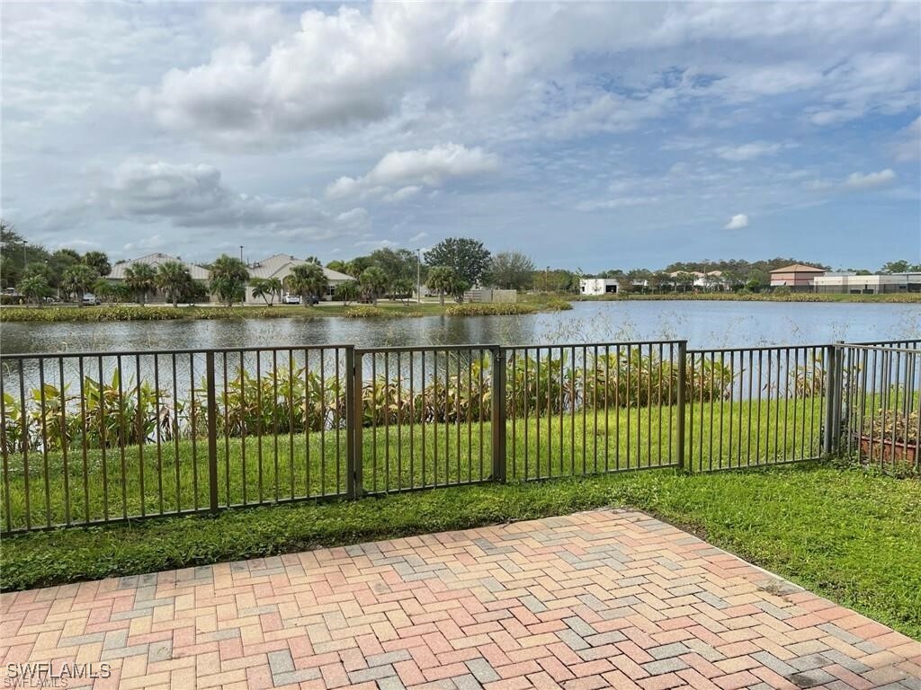 Property Photo:  5293 Beckton Road  FL 34142 