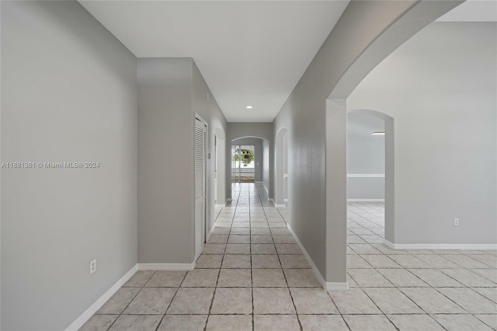 Property Photo:  2674 SW 139th Ave  FL 33027 