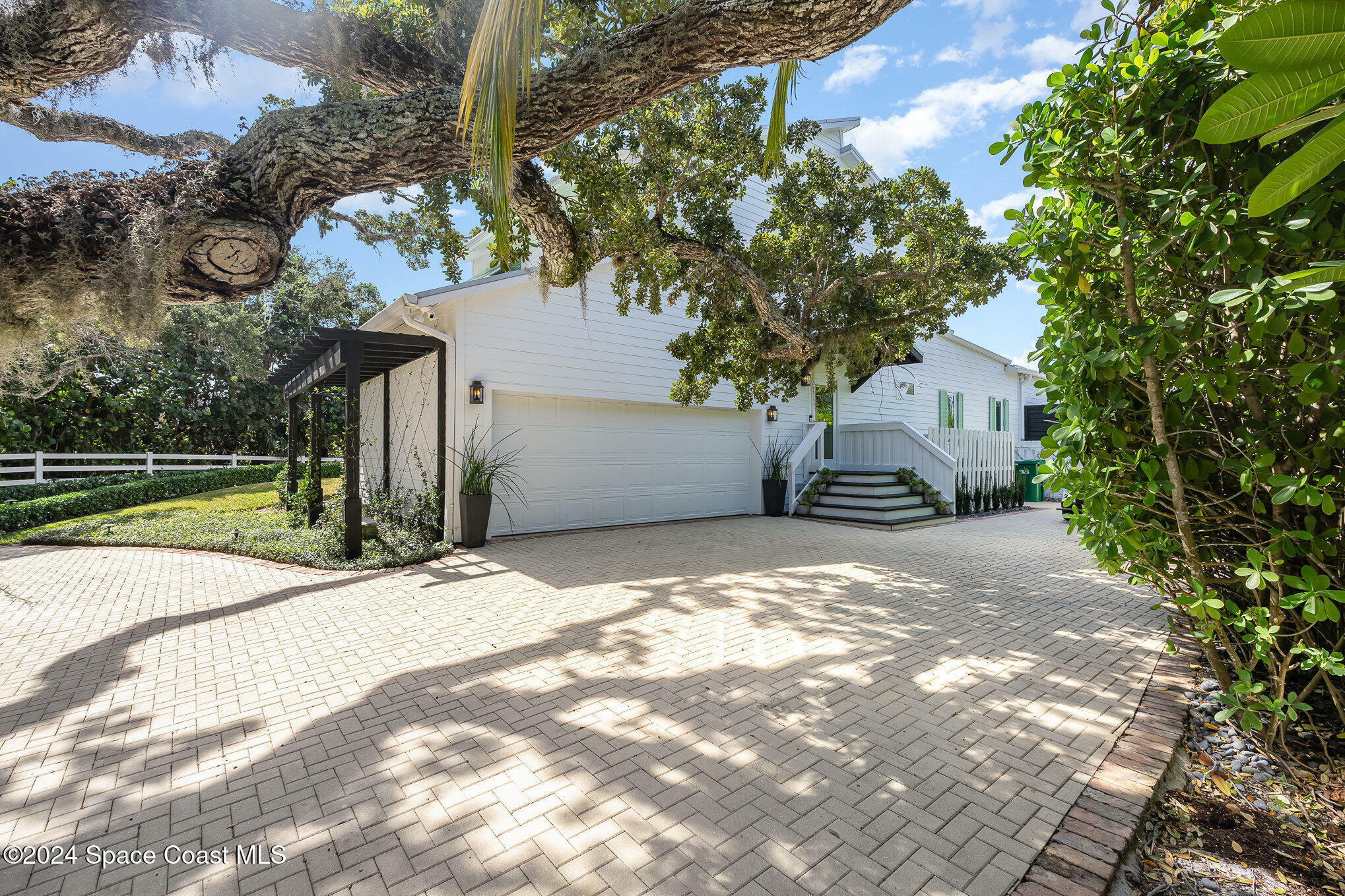 Property Photo:  5856 Riverside Drive  FL 32951 