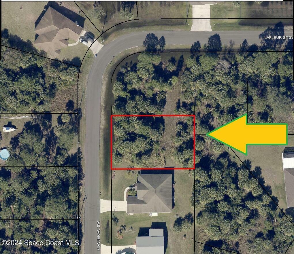 Property Photo:  2927 Fowler Avenue SW  FL 32908 