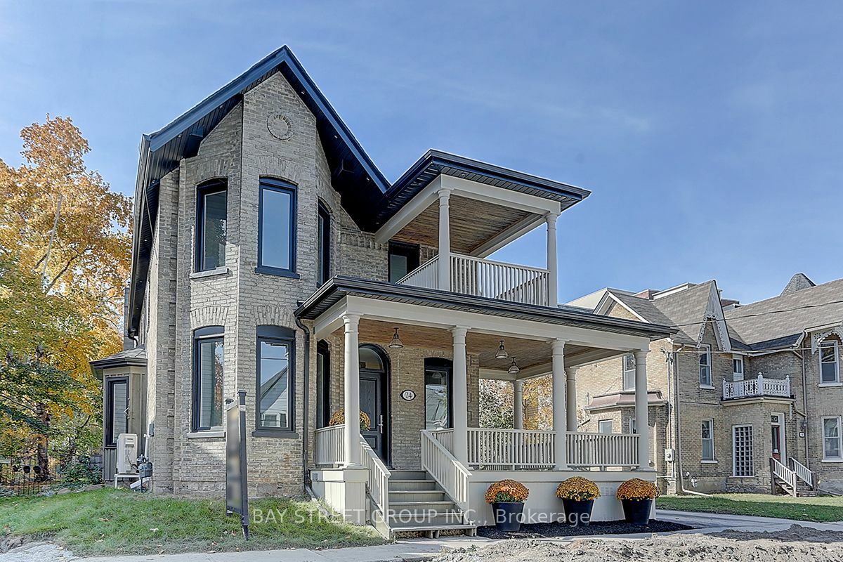 Property Photo:  24 O'Brien Ave  ON L4A 1G6 