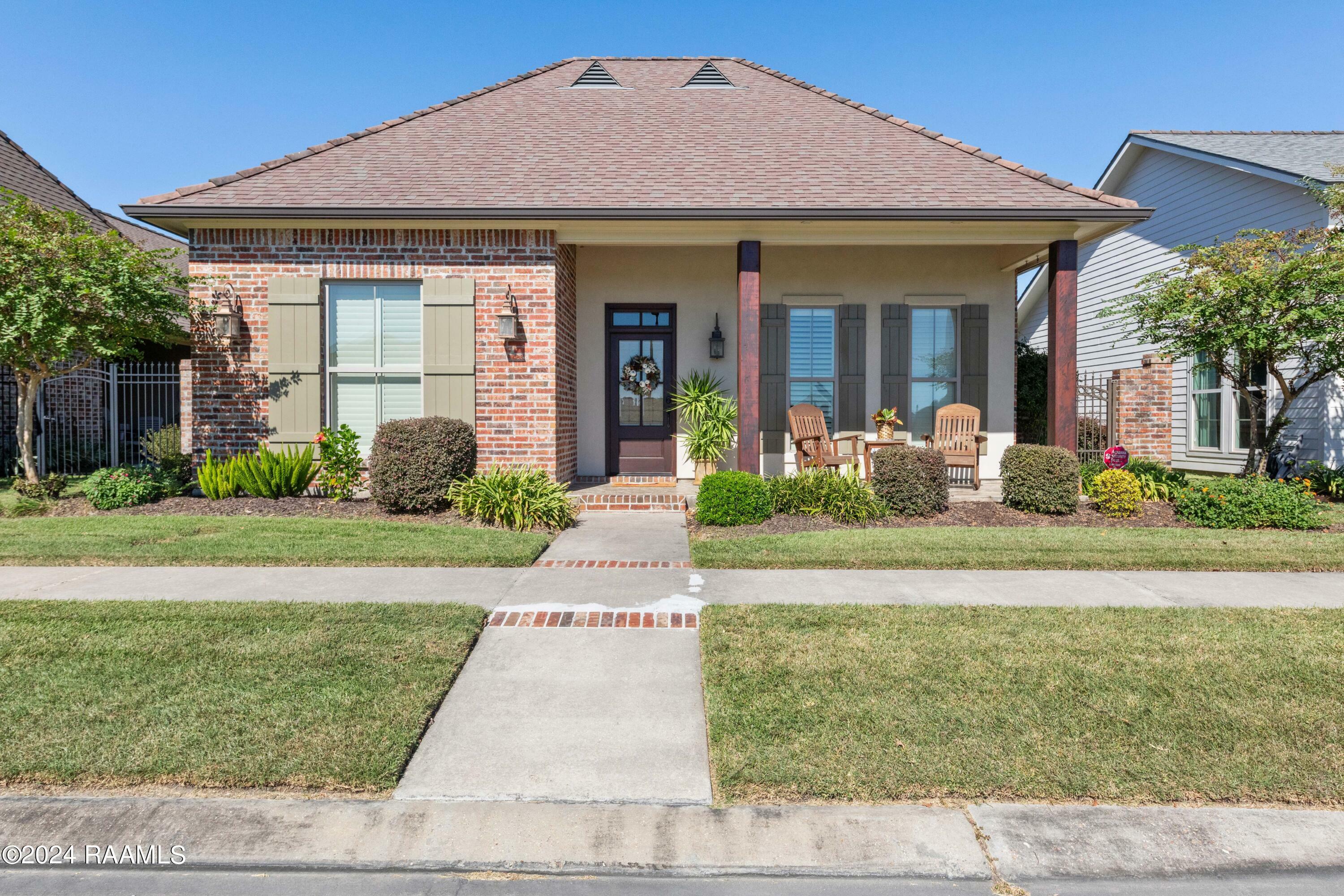 Property Photo:  204 Shadow Springs Drive  LA 70508 