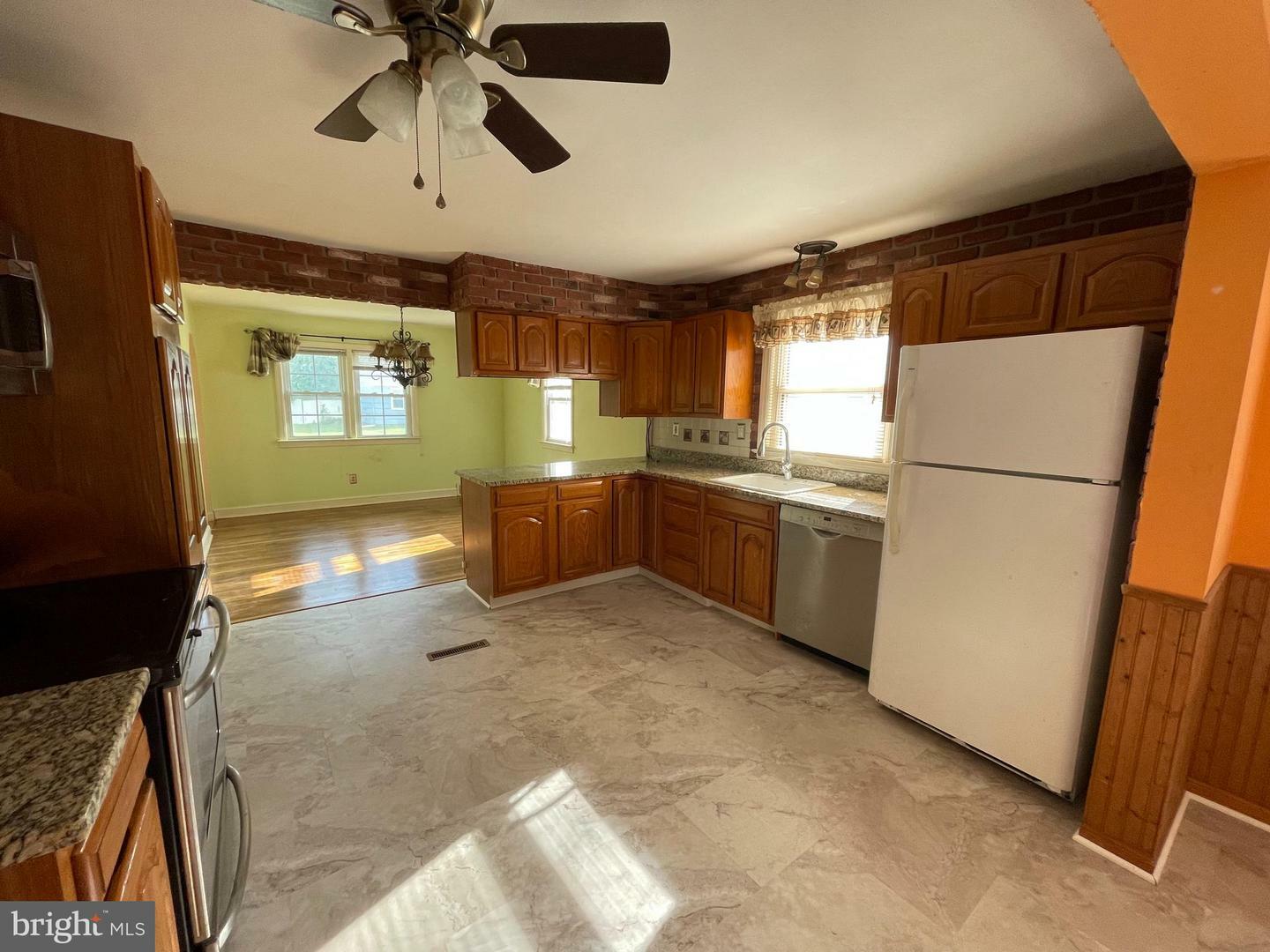 Property Photo:  123 Barnsley Avenue  PA 19067 