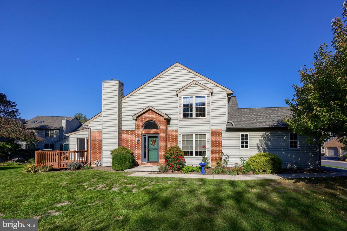 Property Photo:  136 River Bend Park  PA 17602 