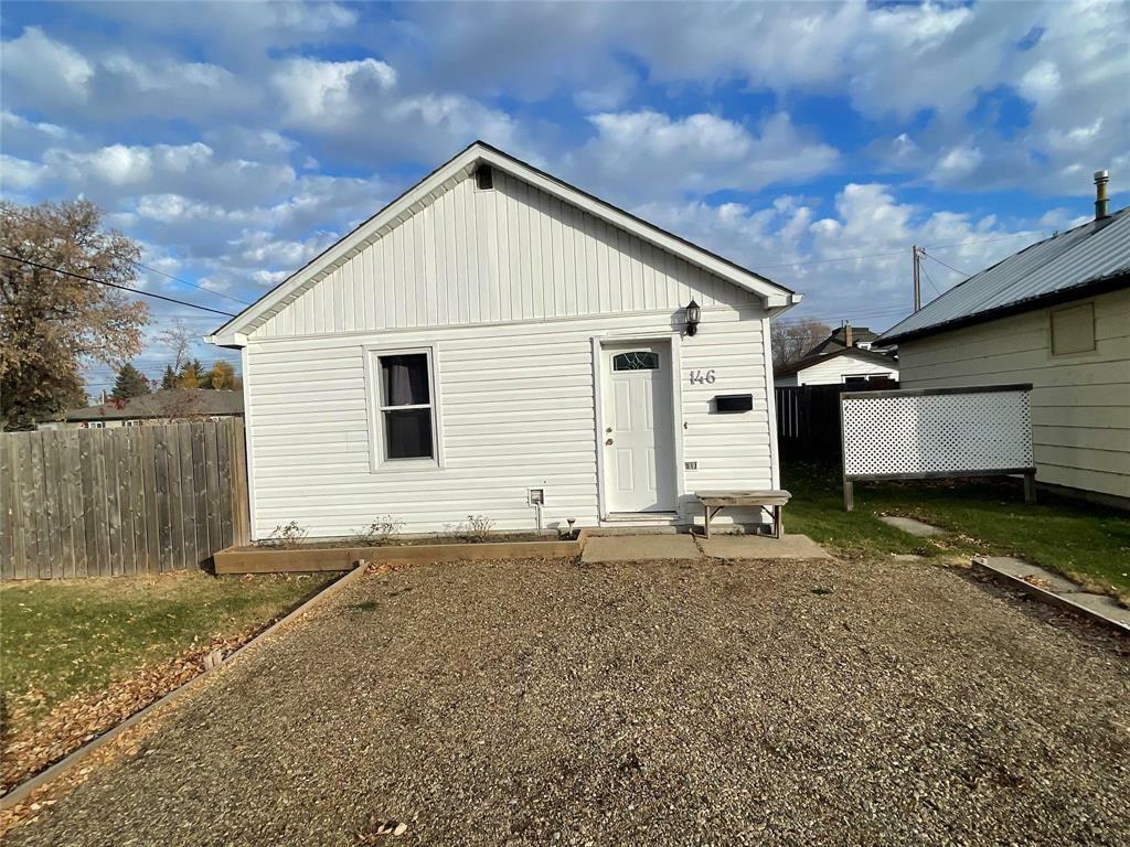 146 Selkirk Street  Carberry MB R0K 0H0 photo