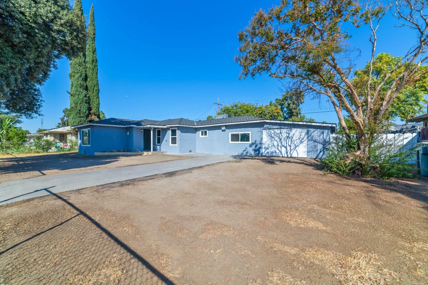 Property Photo:  4111 E White Avenue  CA 93702 