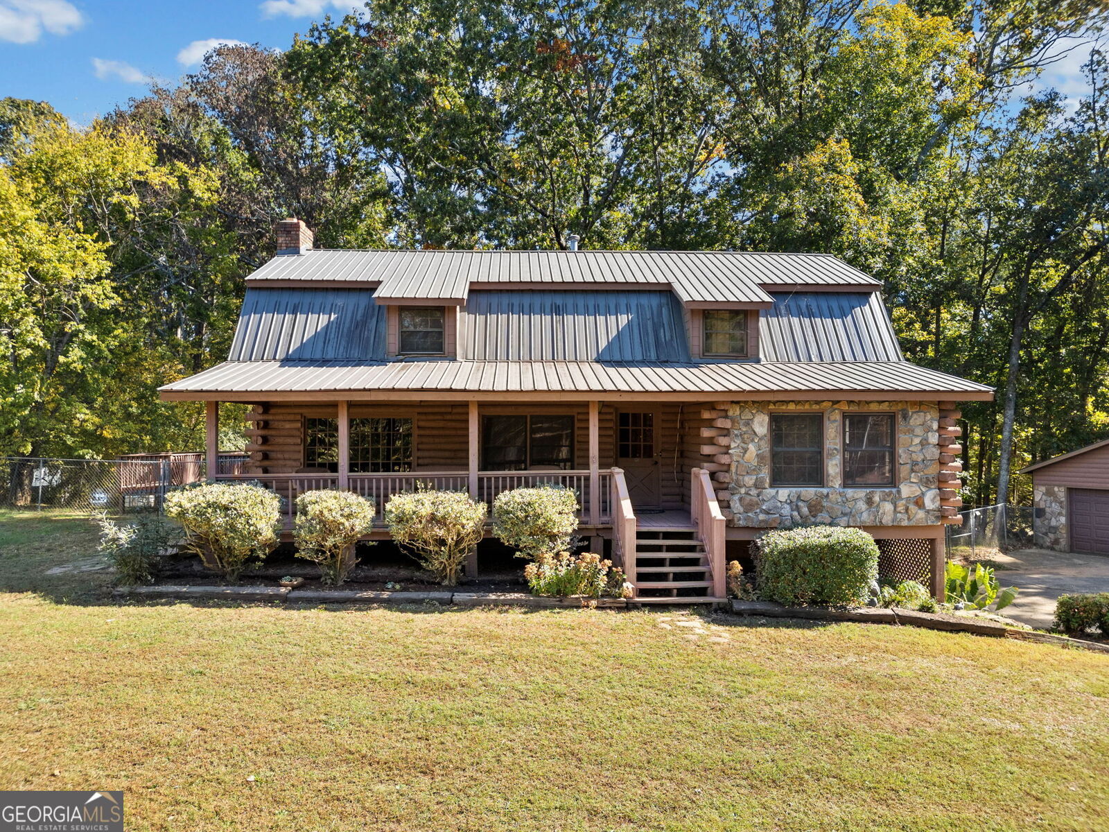 Property Photo:  992 Lawson Drive  GA 30115 