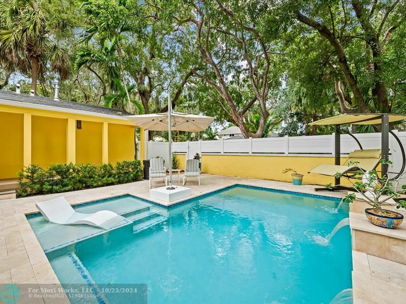 Property Photo:  115 SE 17th Ave  FL 33301 