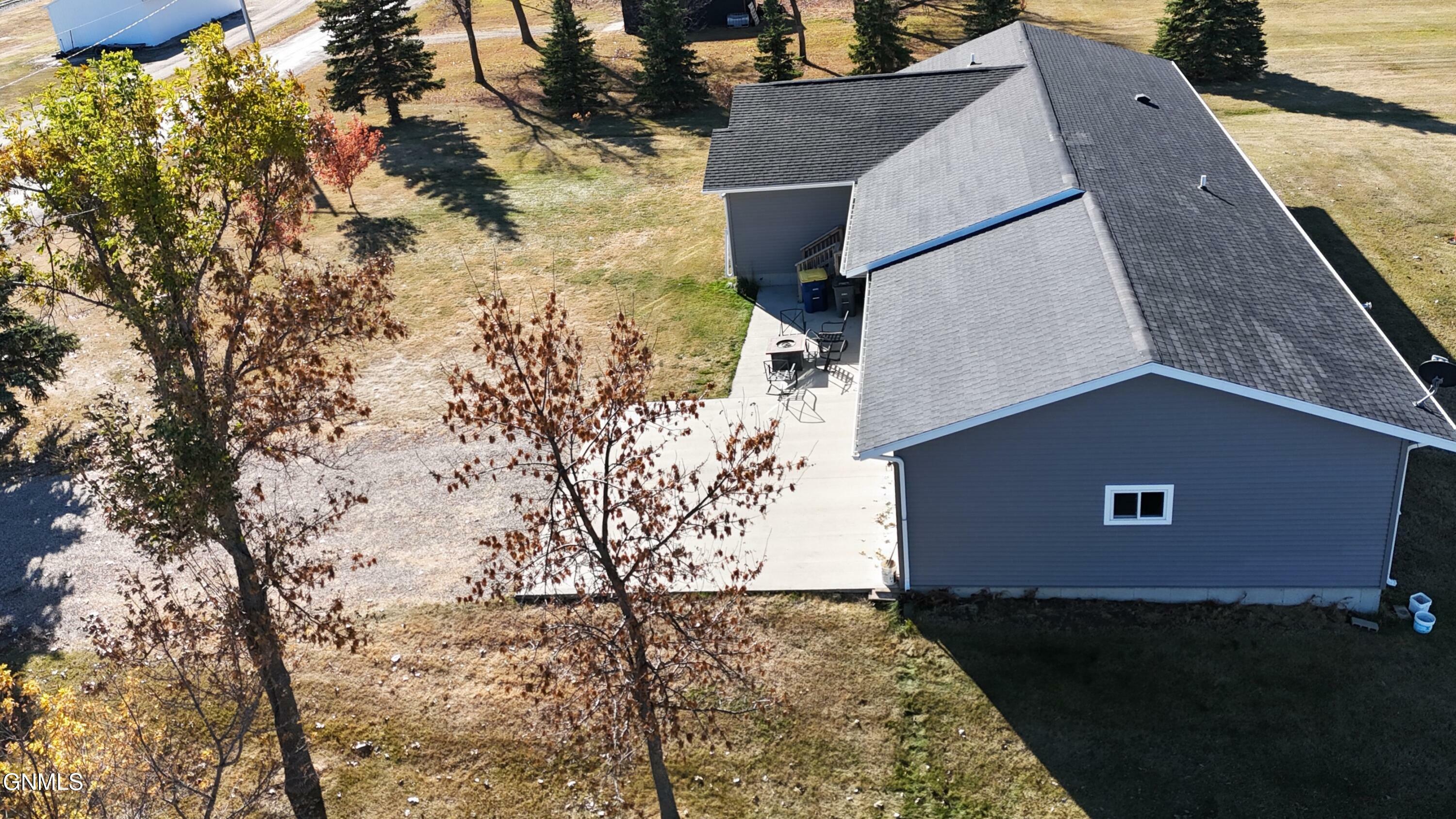 Property Photo:  929 4th Street  ND 58433 