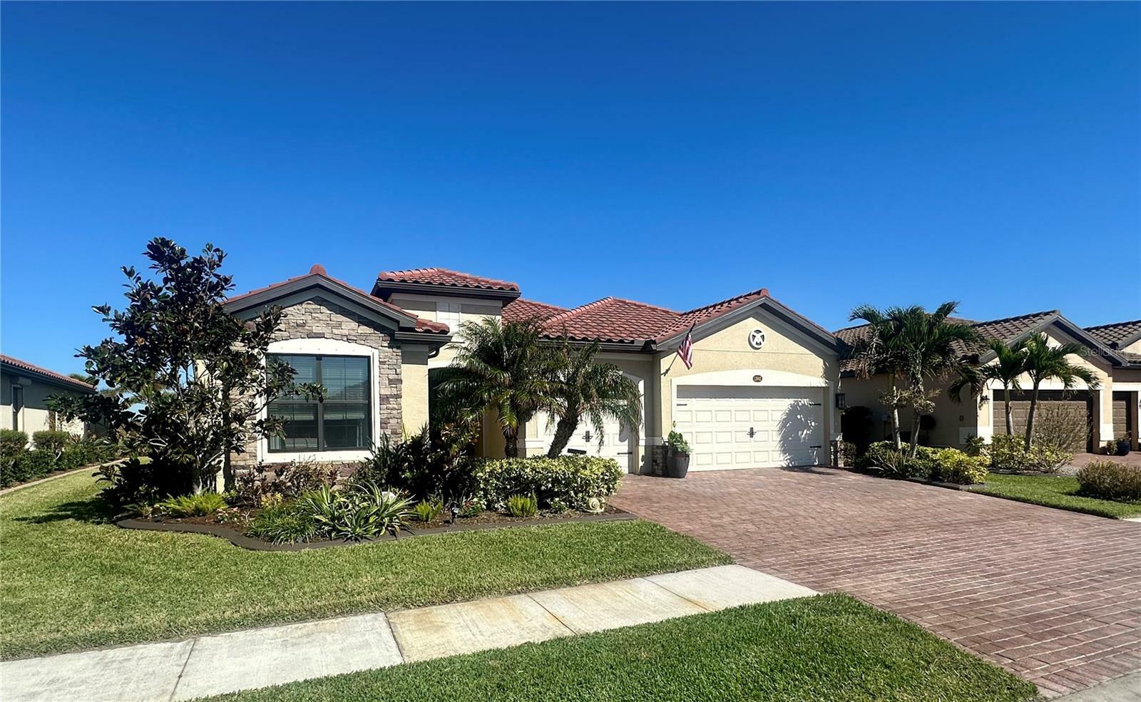 Property Photo:  13642 Vancanza Drive  FL 34293 