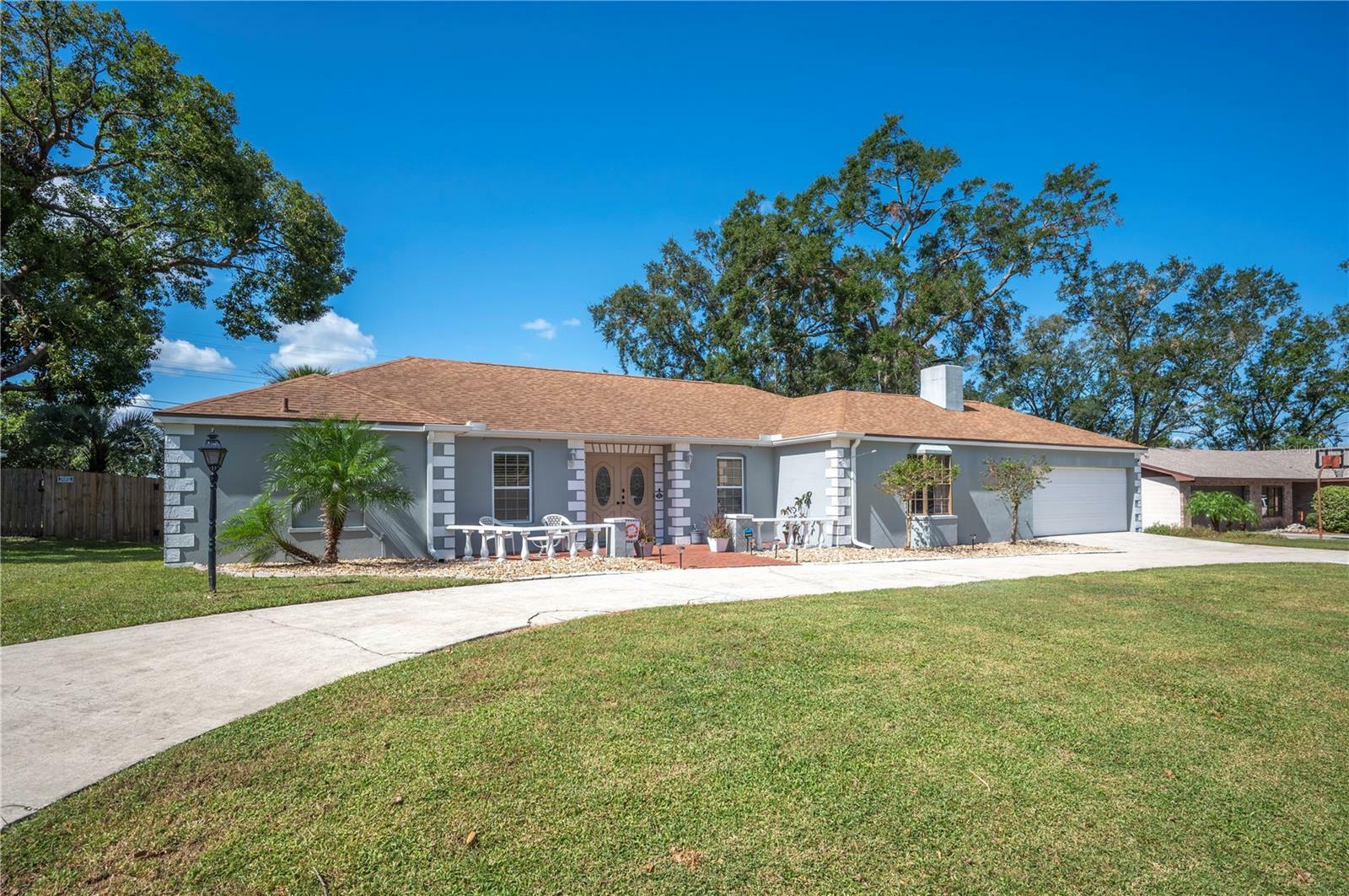 Property Photo:  4615 Kings Point Court  FL 33813 