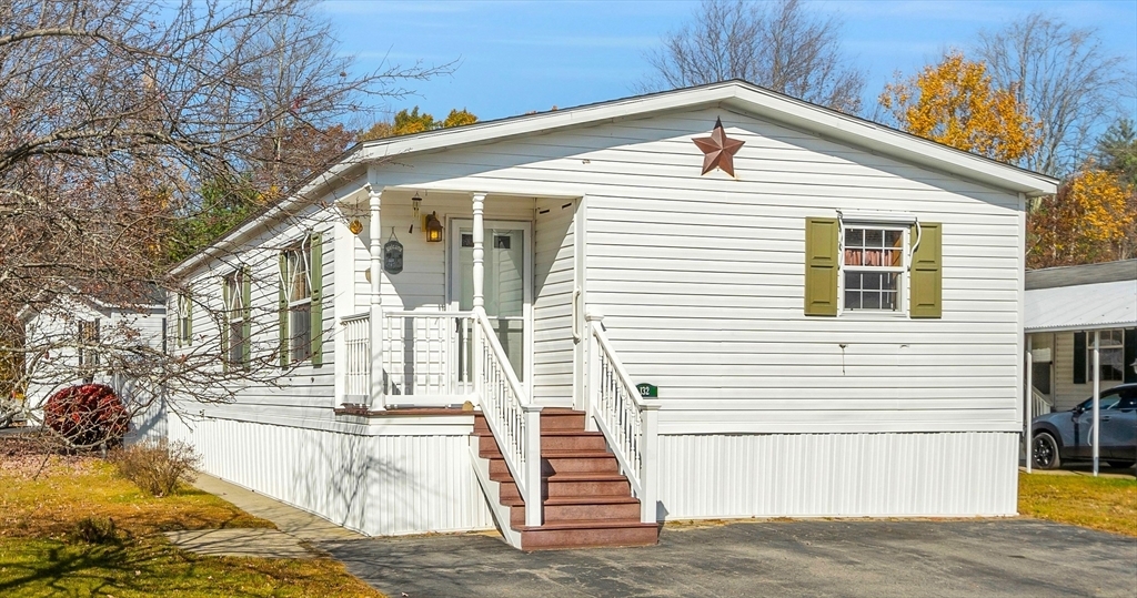 Property Photo:  556 Central St 132  MA 01453 