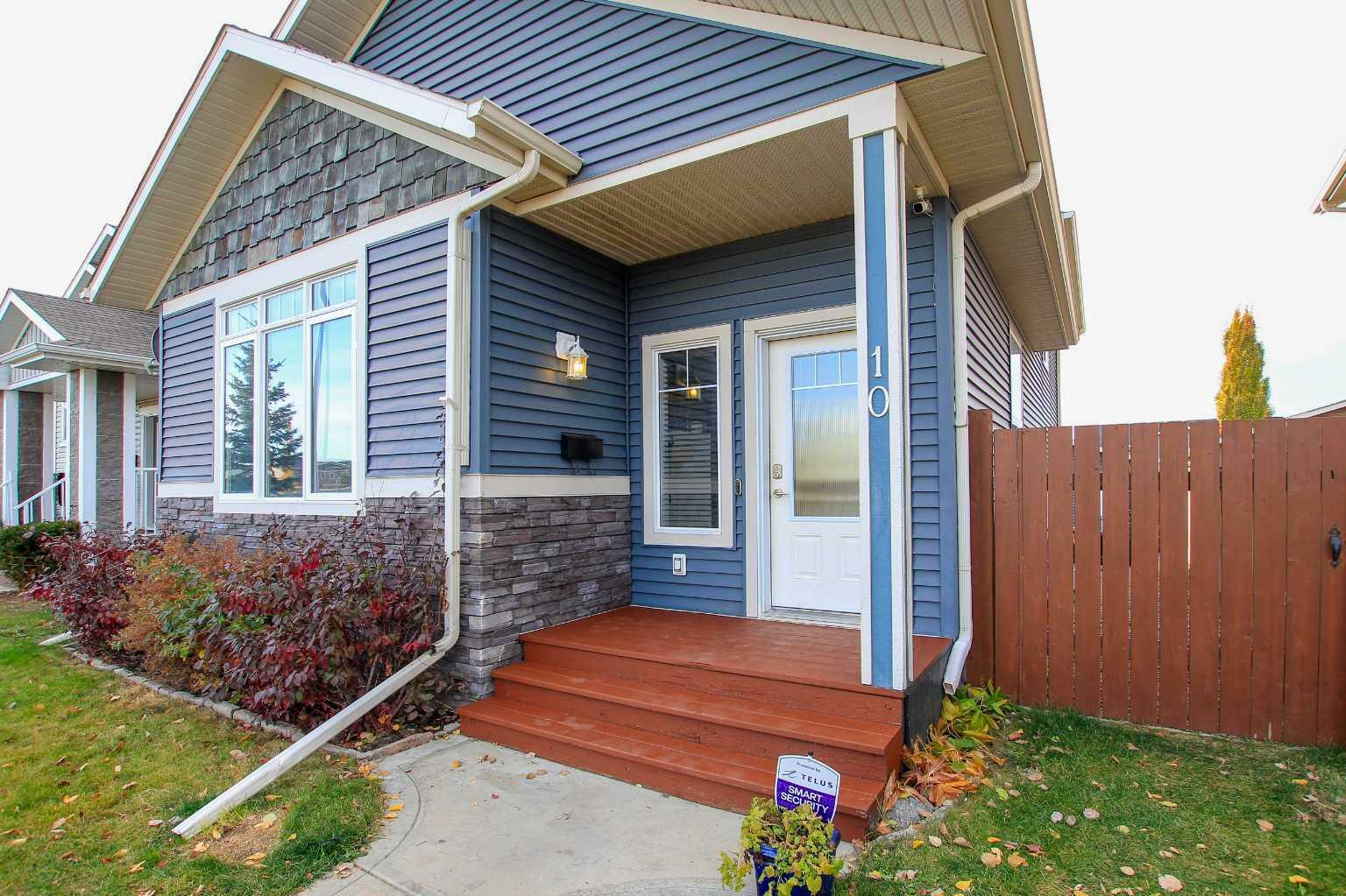 Property Photo:  10 Cedar Square  AB T4M 0A1 