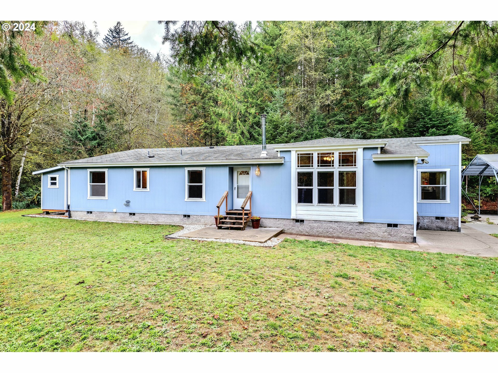 Property Photo:  14491 Washougal River Rd  WA 98671 