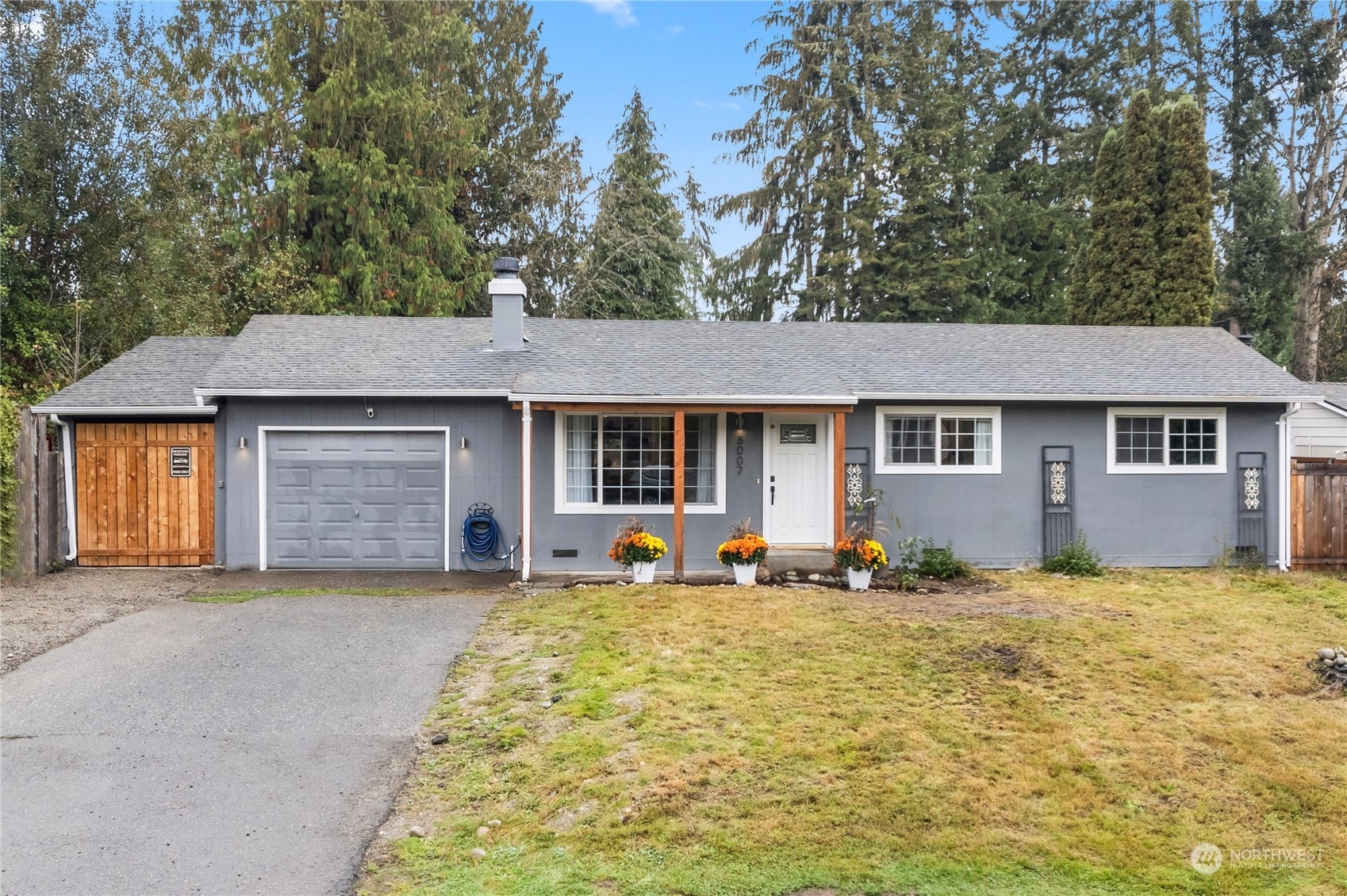 Property Photo:  3007 138th Street SE  WA 98012 