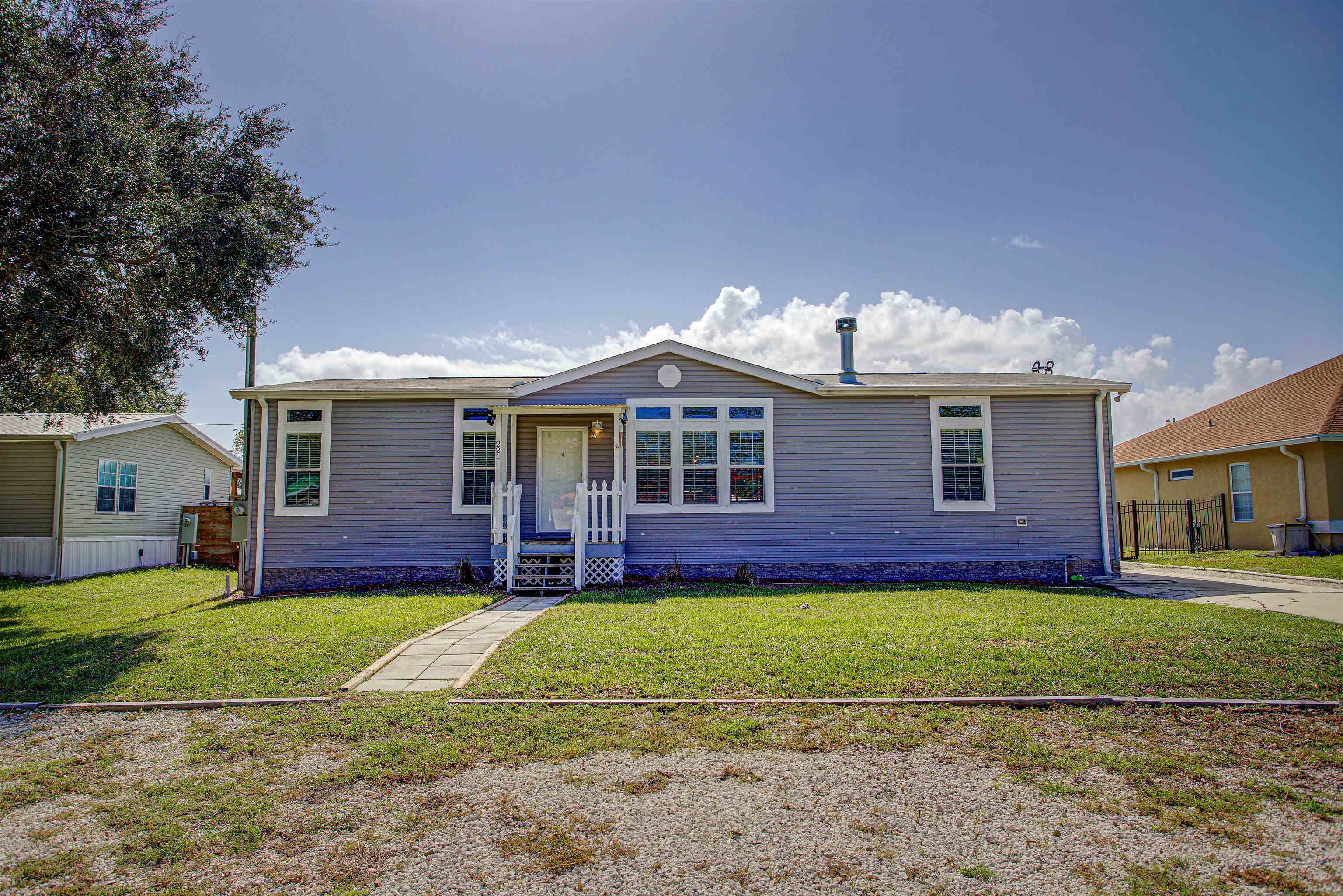 Property Photo:  221 Barco Rd  FL 32080 