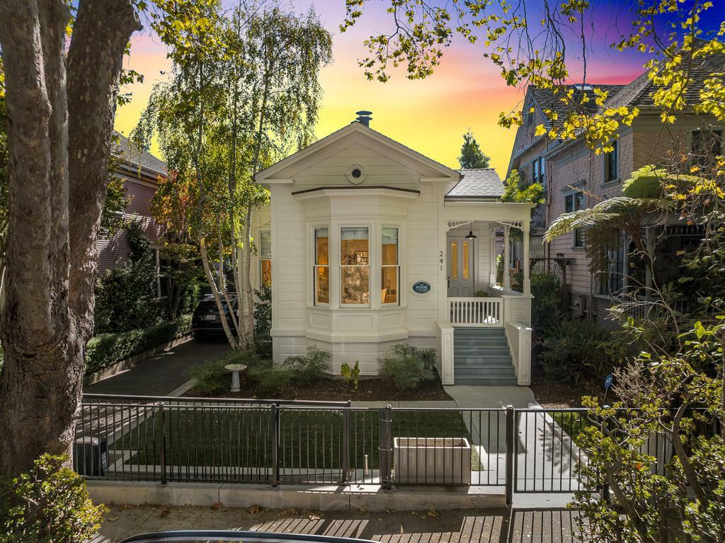 Property Photo:  241 Walnut Avenue  CA 95060 