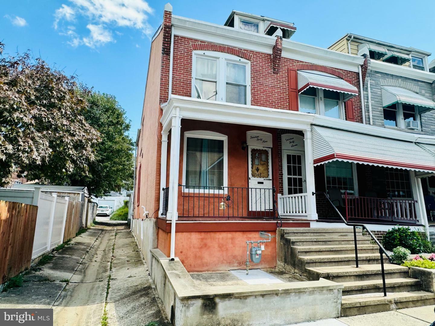 Property Photo:  1349 Birch Street  PA 19604 