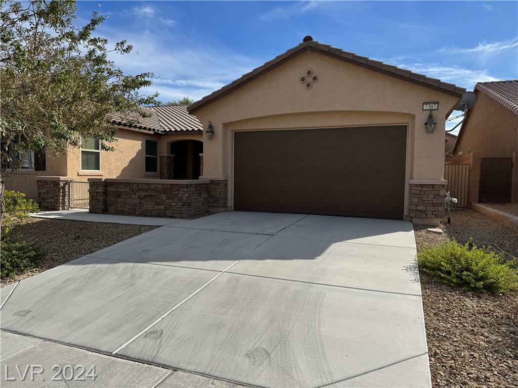 Property Photo:  7307 White Bloom Avenue  NV 89117 