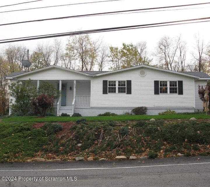 645 Oak Street  Taylor PA 18517 photo