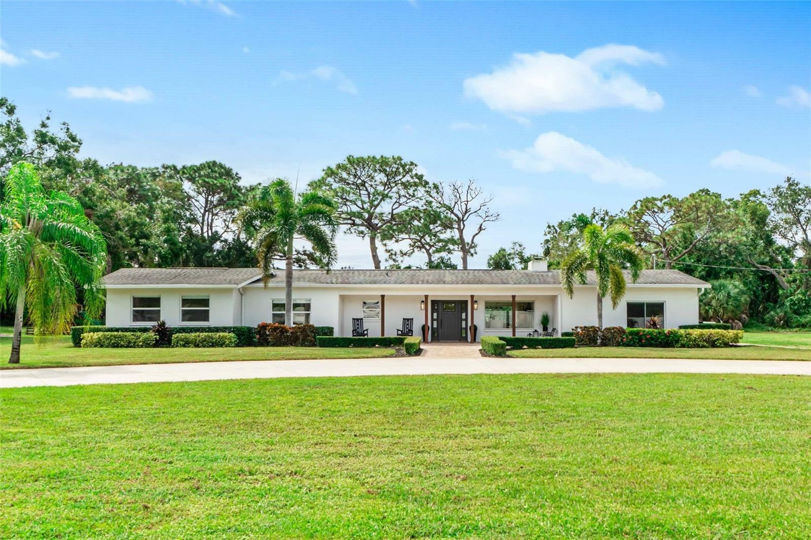 Property Photo:  2640 Desoto Road  FL 34234 