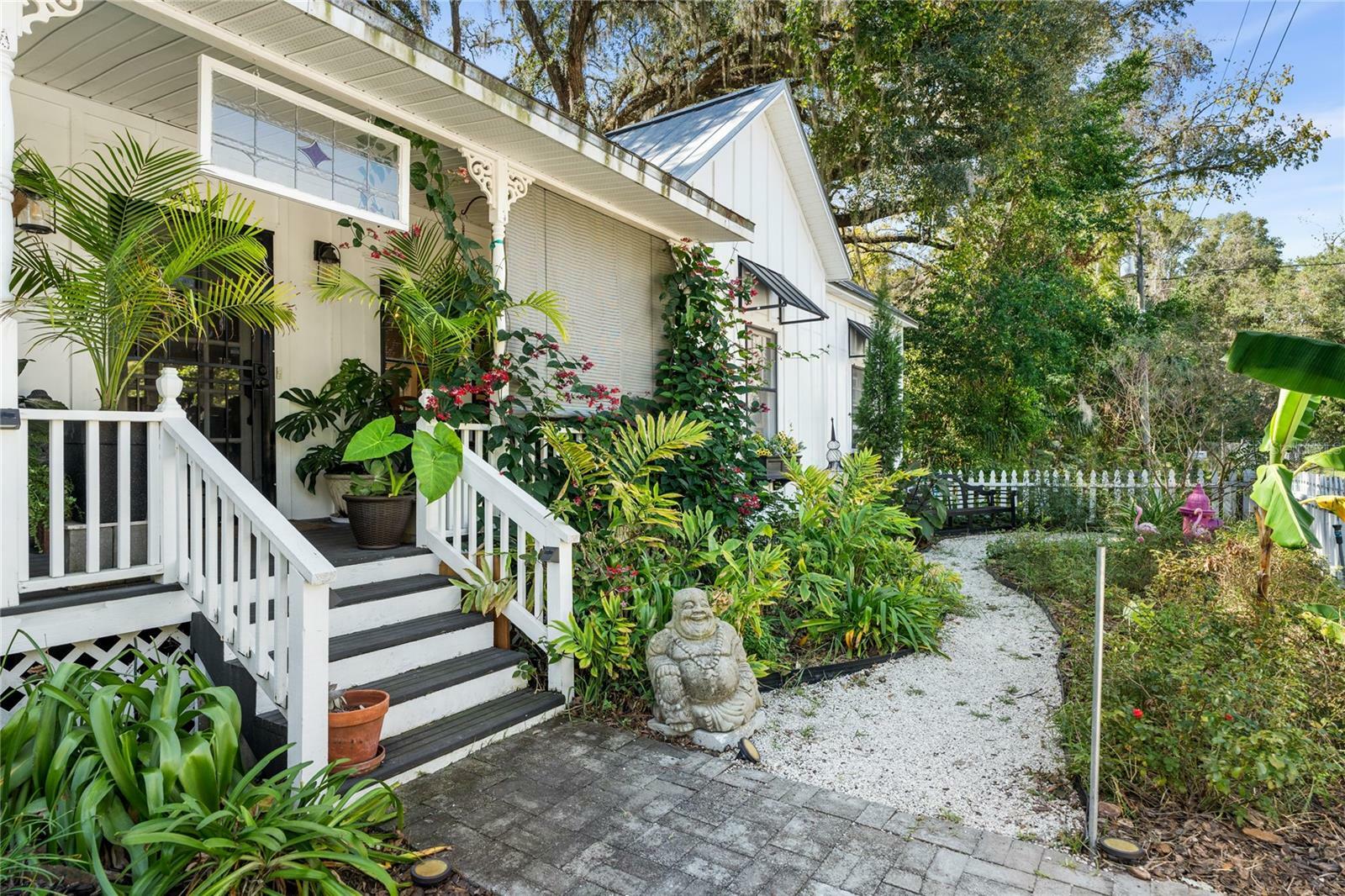 Property Photo: 23955 NW 184th Road FL 32643