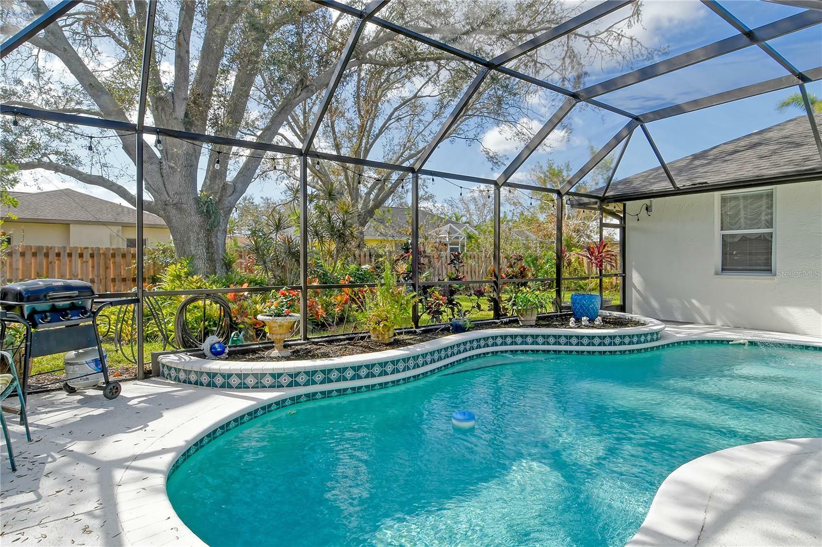 Property Photo:  610 Pine Ranch East Road  FL 34229 