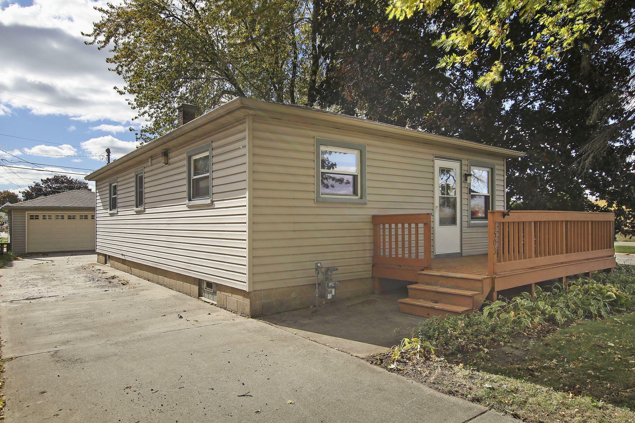 Property Photo:  1503 Lawndale Ave  WI 53403 