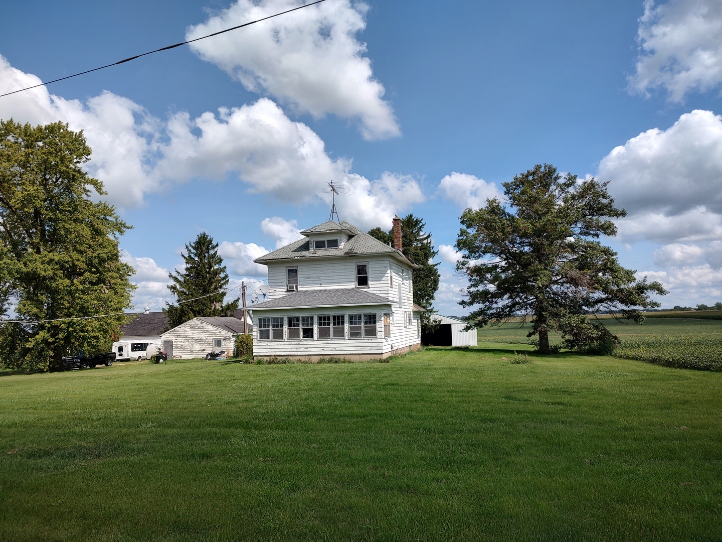 Property Photo:  45W100 Ic Trail  IL 60151 