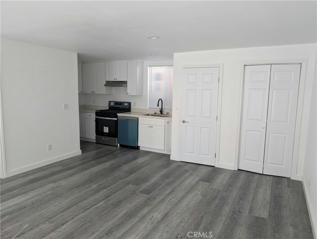 Property Photo: 12219 Cambrian Court CA 90701