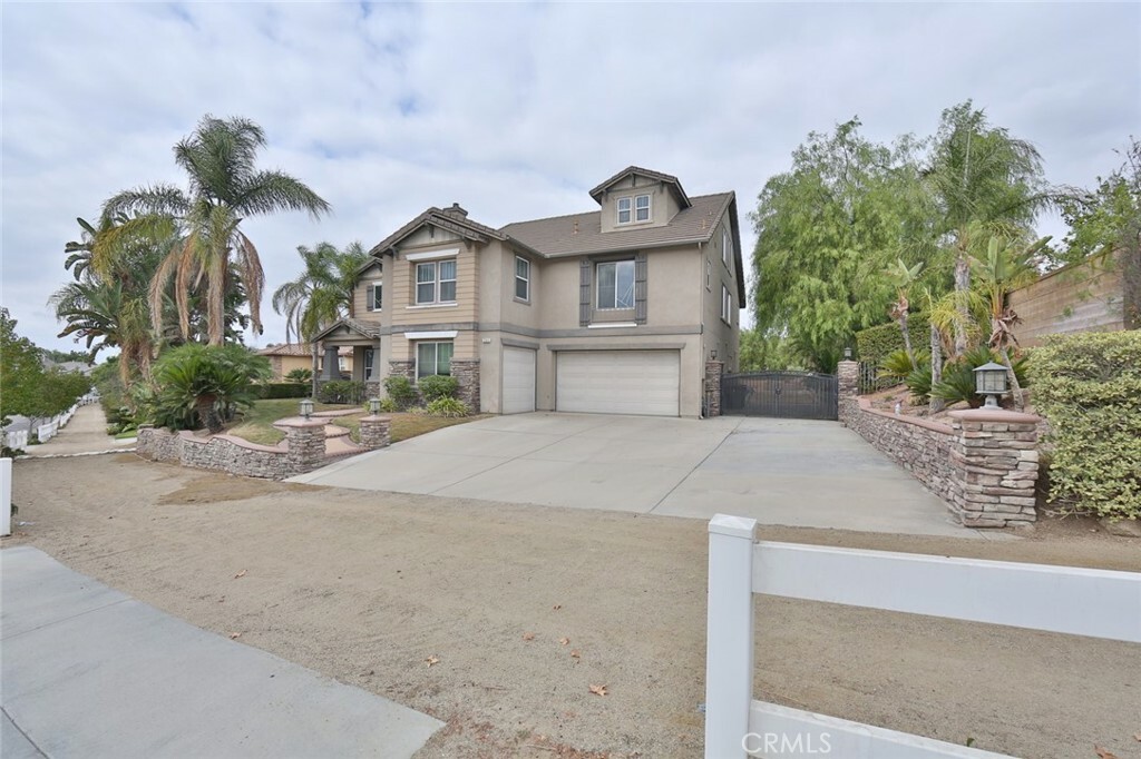 Property Photo:  269 Oldenburg Lane  CA 92860 