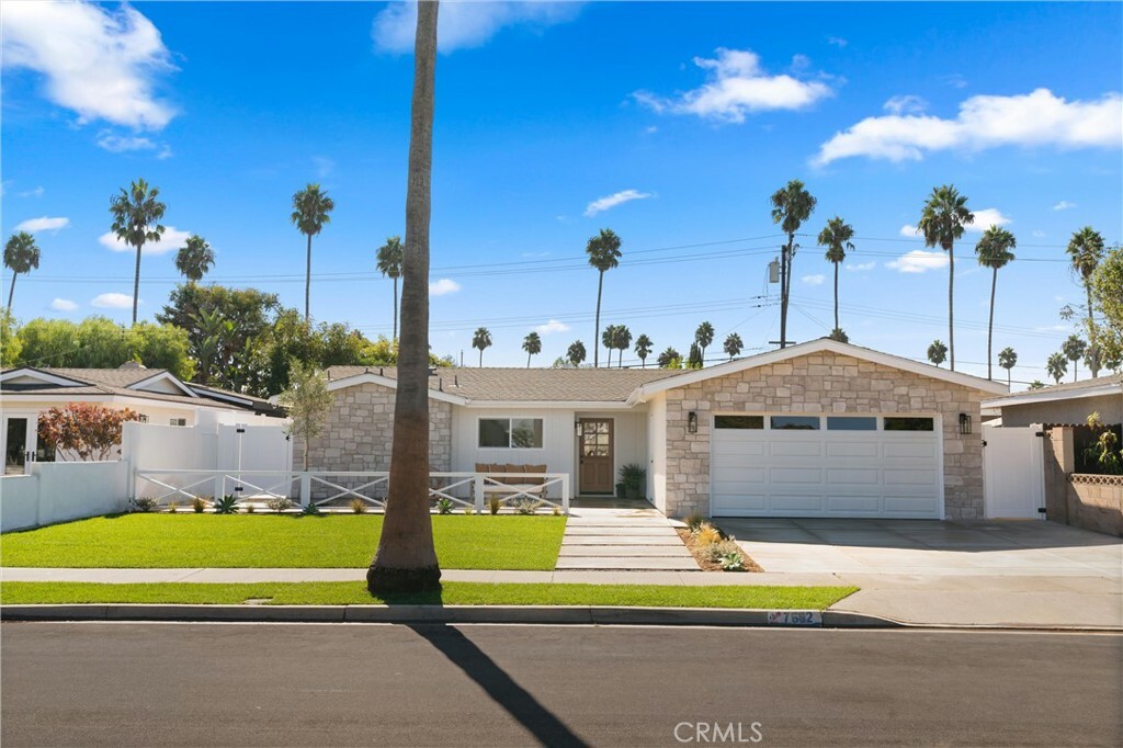 7662 Taylor Drive  Huntington Beach CA 92648 photo