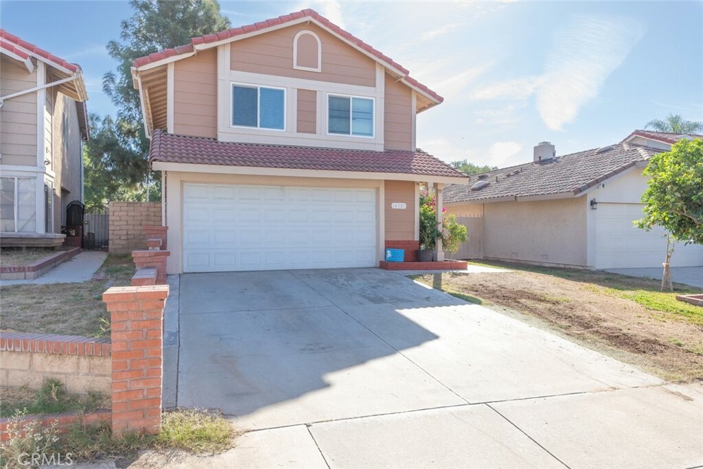 Property Photo:  14585 El Contento Avenue  CA 92337 