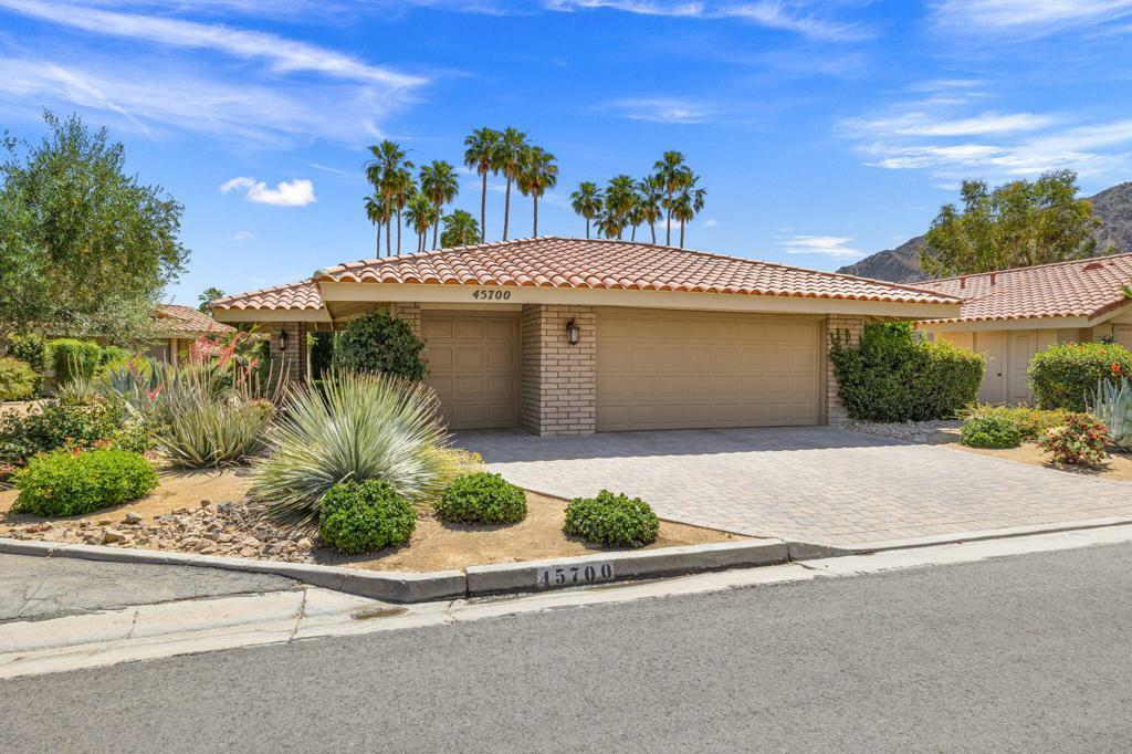 Property Photo:  45700 Pueblo Road  CA 92210 