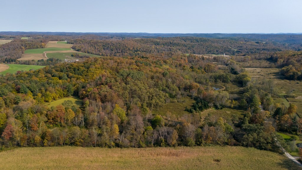 Property Photo:  304/366 Babcock Rd  PA 18845 