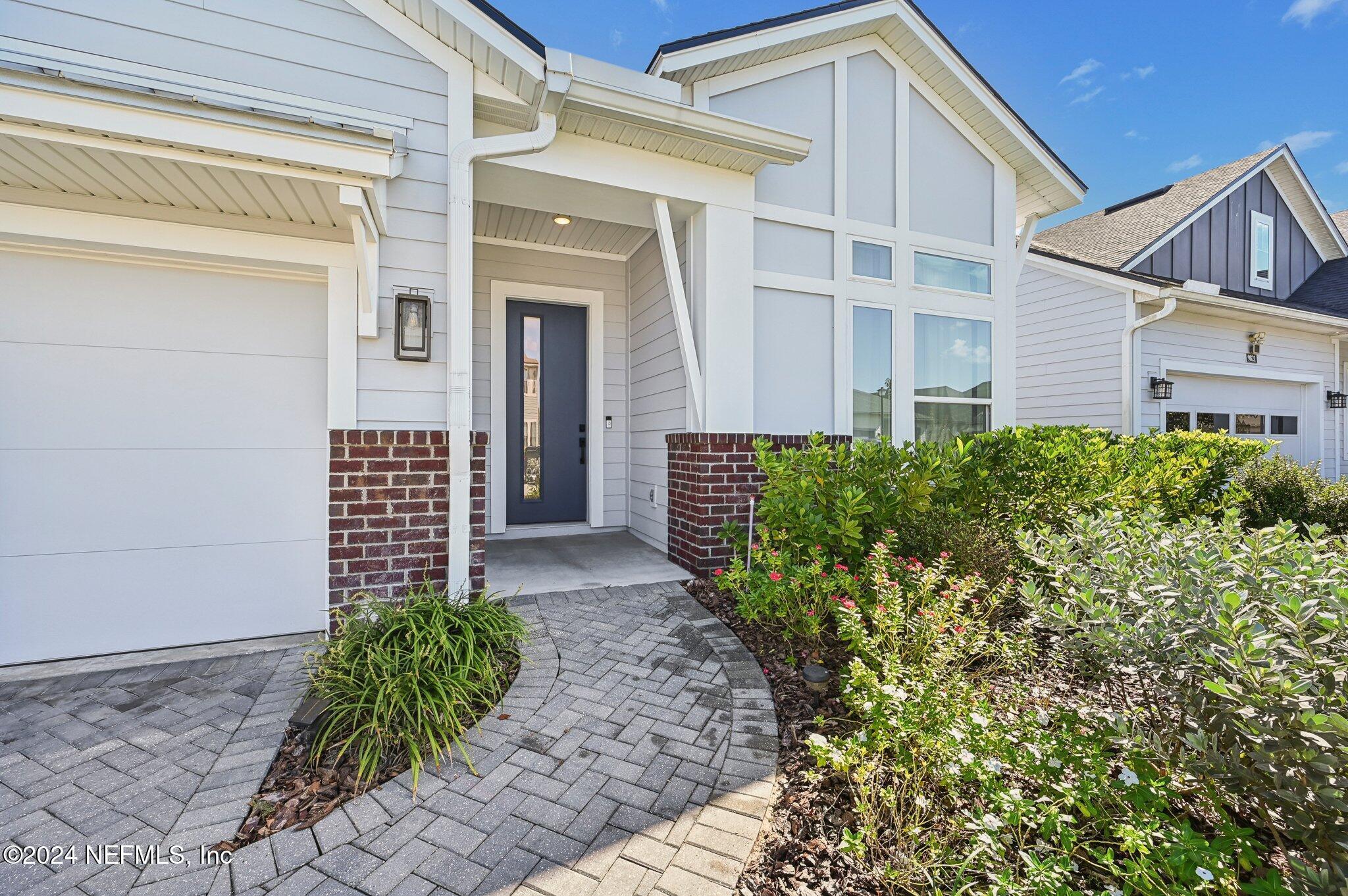 Property Photo: 9815 Invention Lane FL 32256