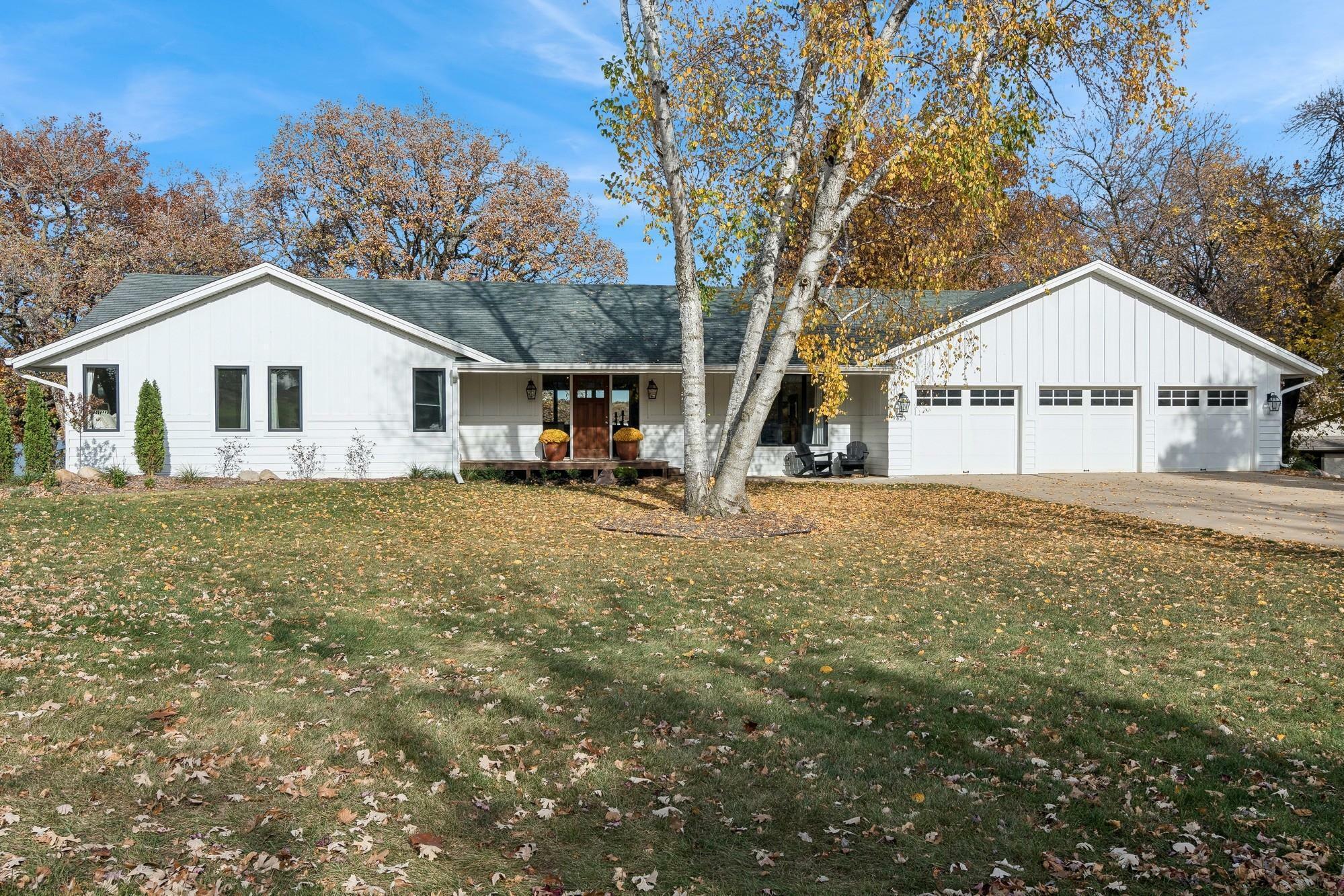 Property Photo:  9655 Lakewood Circle  MN 55318 