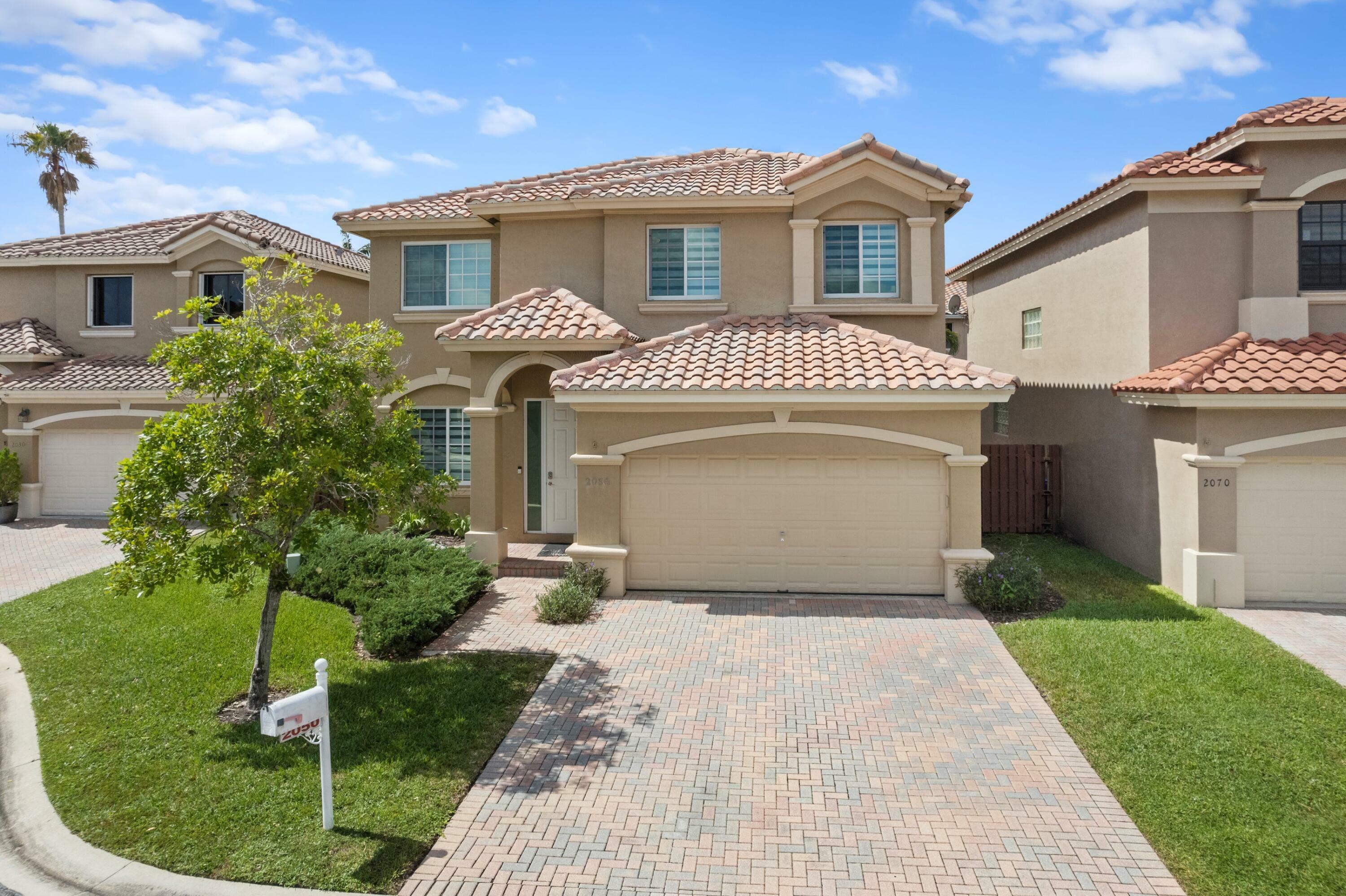 Property Photo:  2050 NW 99th Terrace  FL 33024 