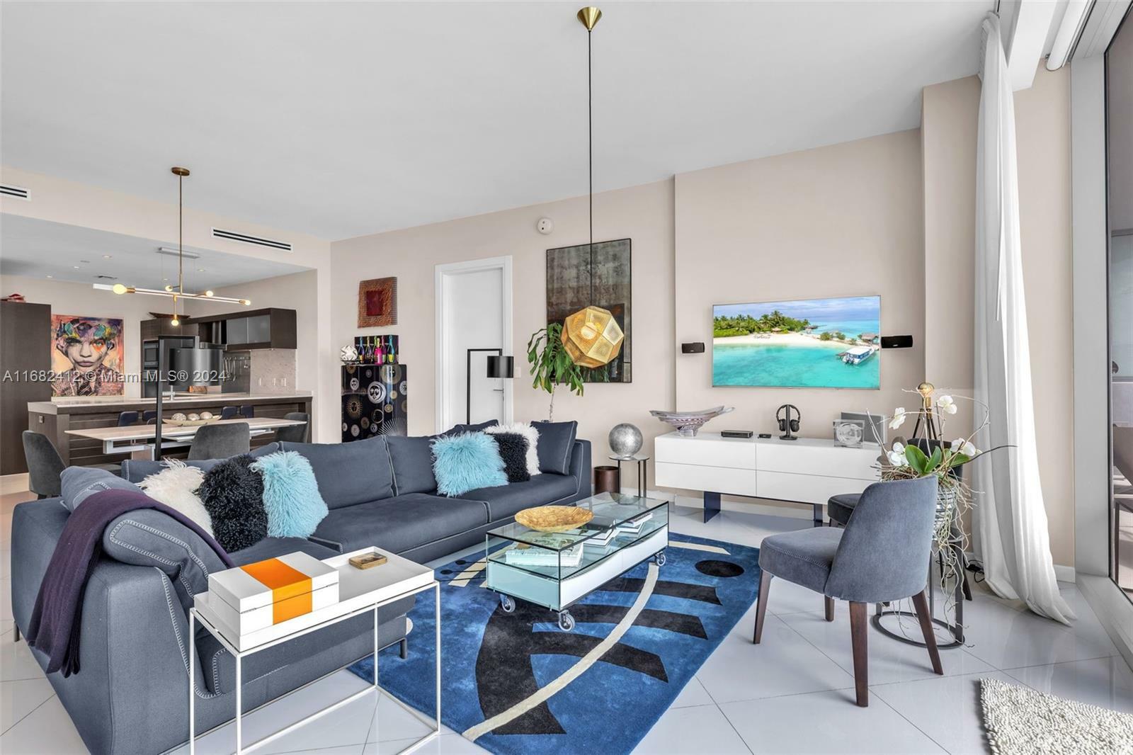 Property Photo:  200 Biscayne Boulevard Way 4804  FL 33131 