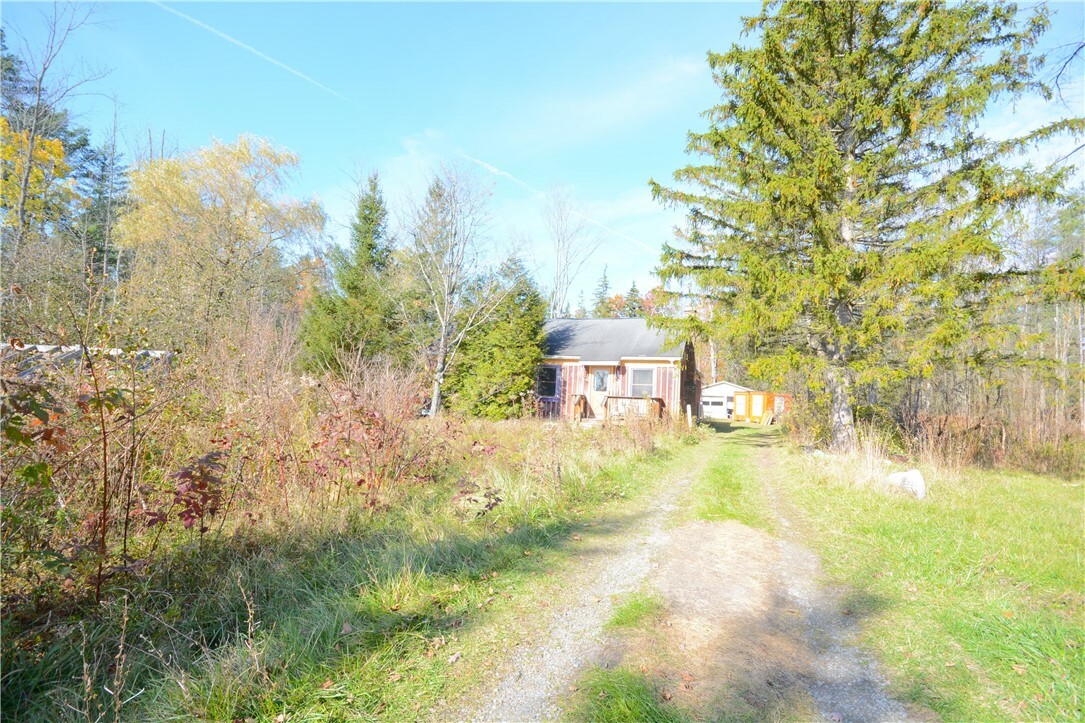 Property Photo:  1686 Hanshaw Road  NY 14850 