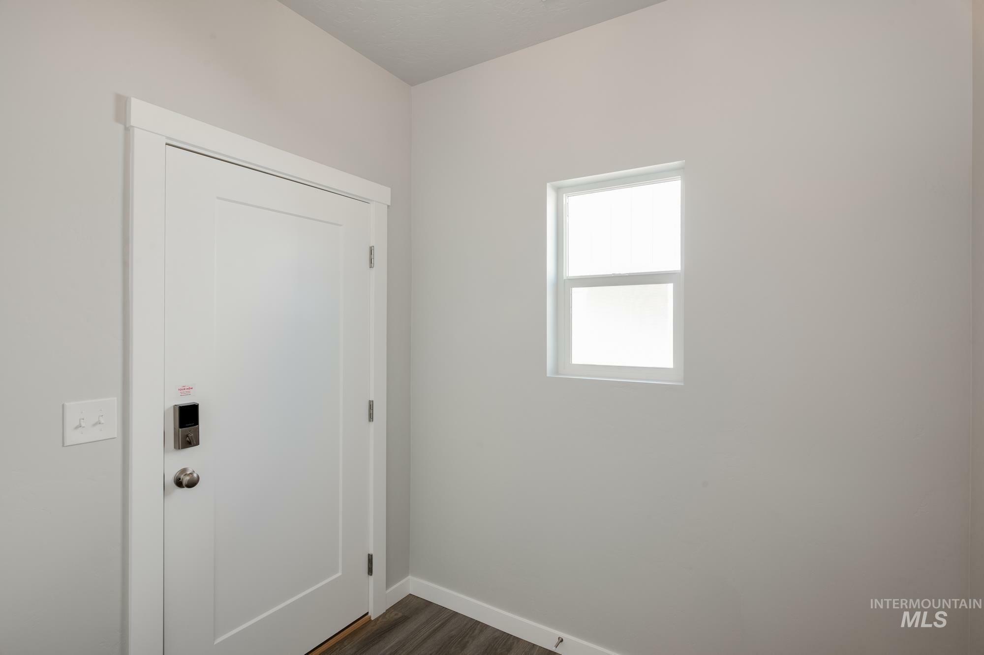 Property Photo:  2450 W Opalite Dr  ID 83634 