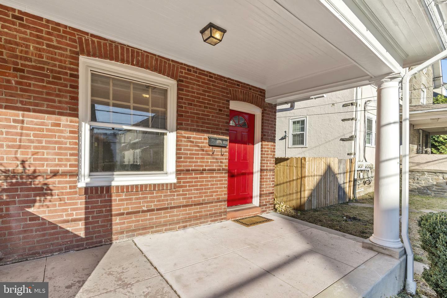 Property Photo:  853 Summit Grove Avenue  PA 19010 