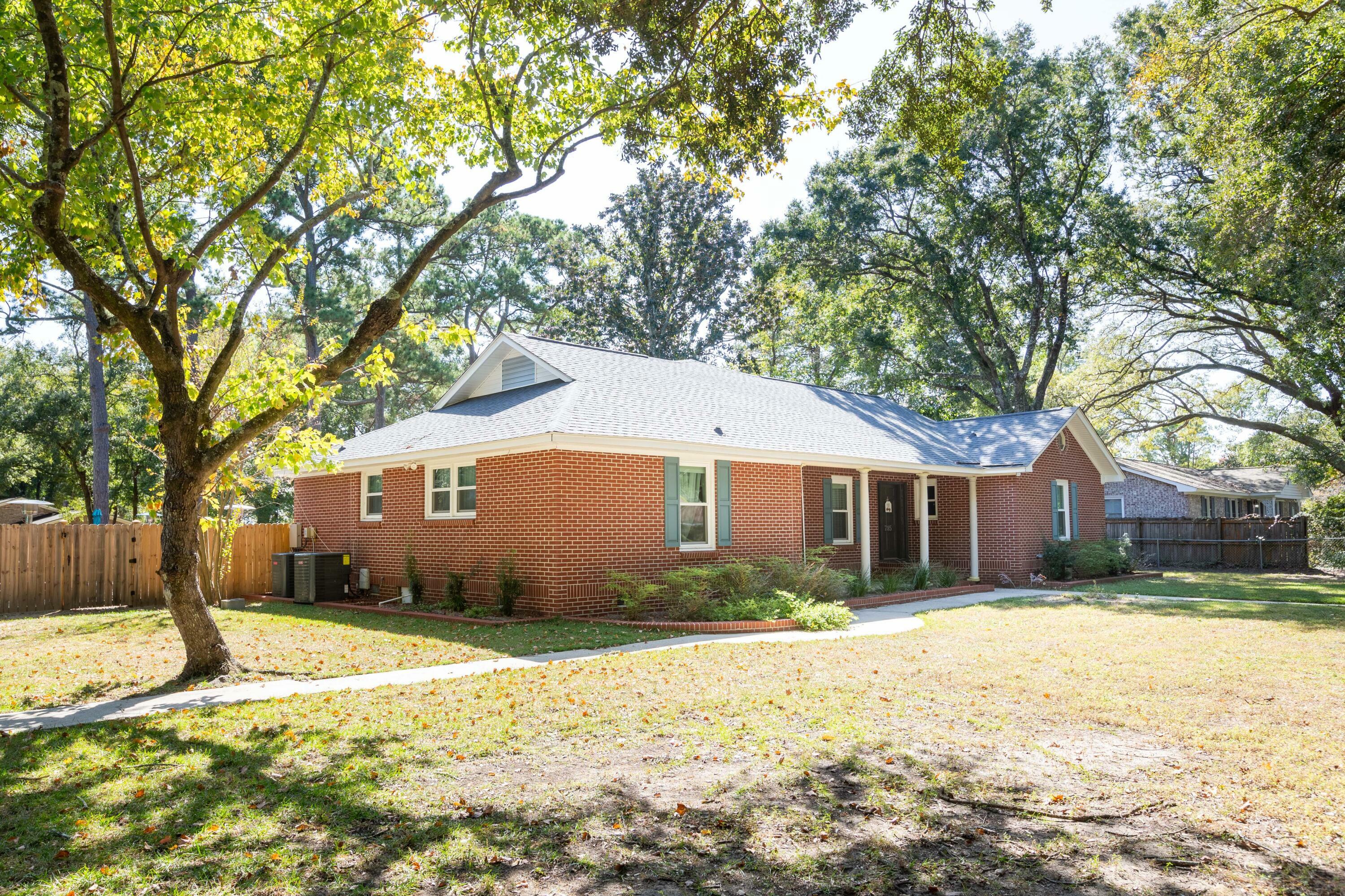 Property Photo:  785 Fort Johnson Road  SC 29412 